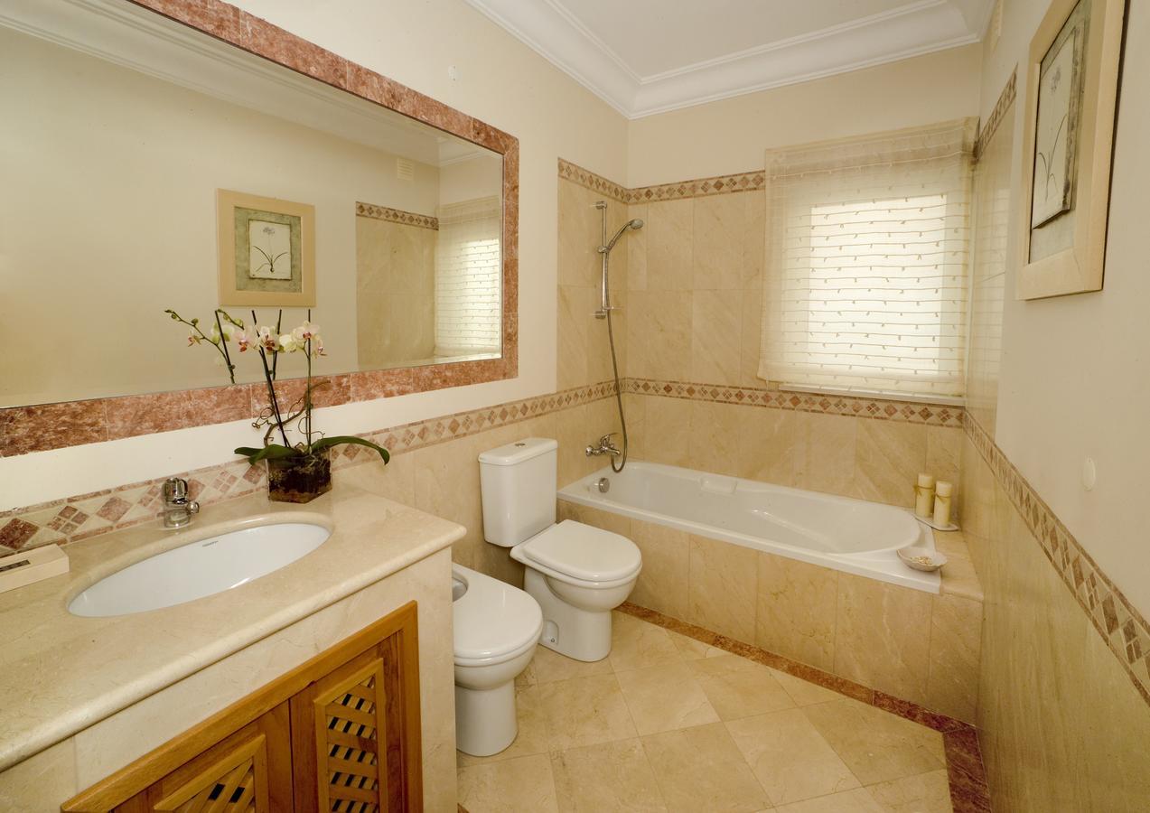Luxury One Bedroom Palheiro Village By Hr Madeira Funchal  Eksteriør billede